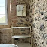 Casa De Aldea Escuelas De Linares, 17 *